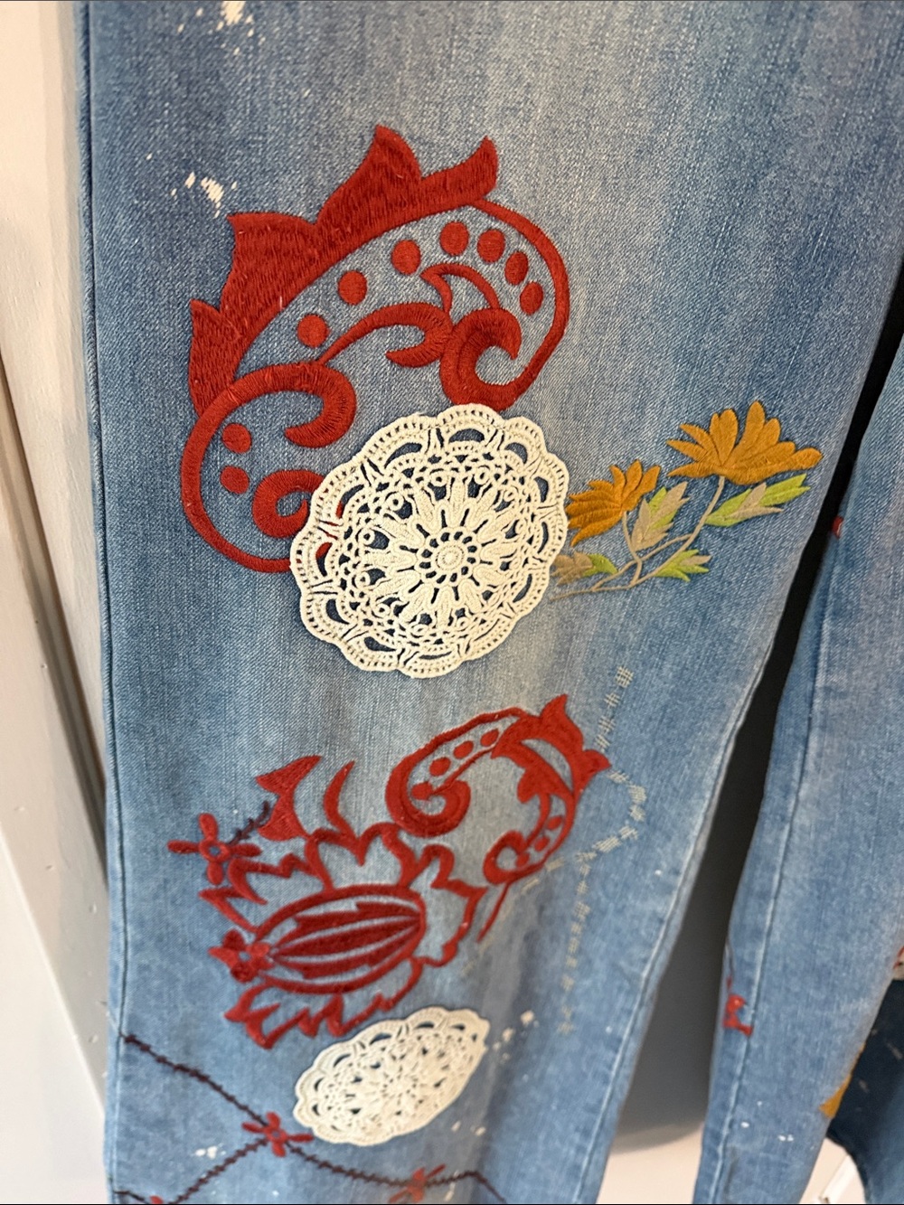 Embroidered Blue Denim Wide-Leg Jeans with Floral Appliqué - Picture 6 of 6